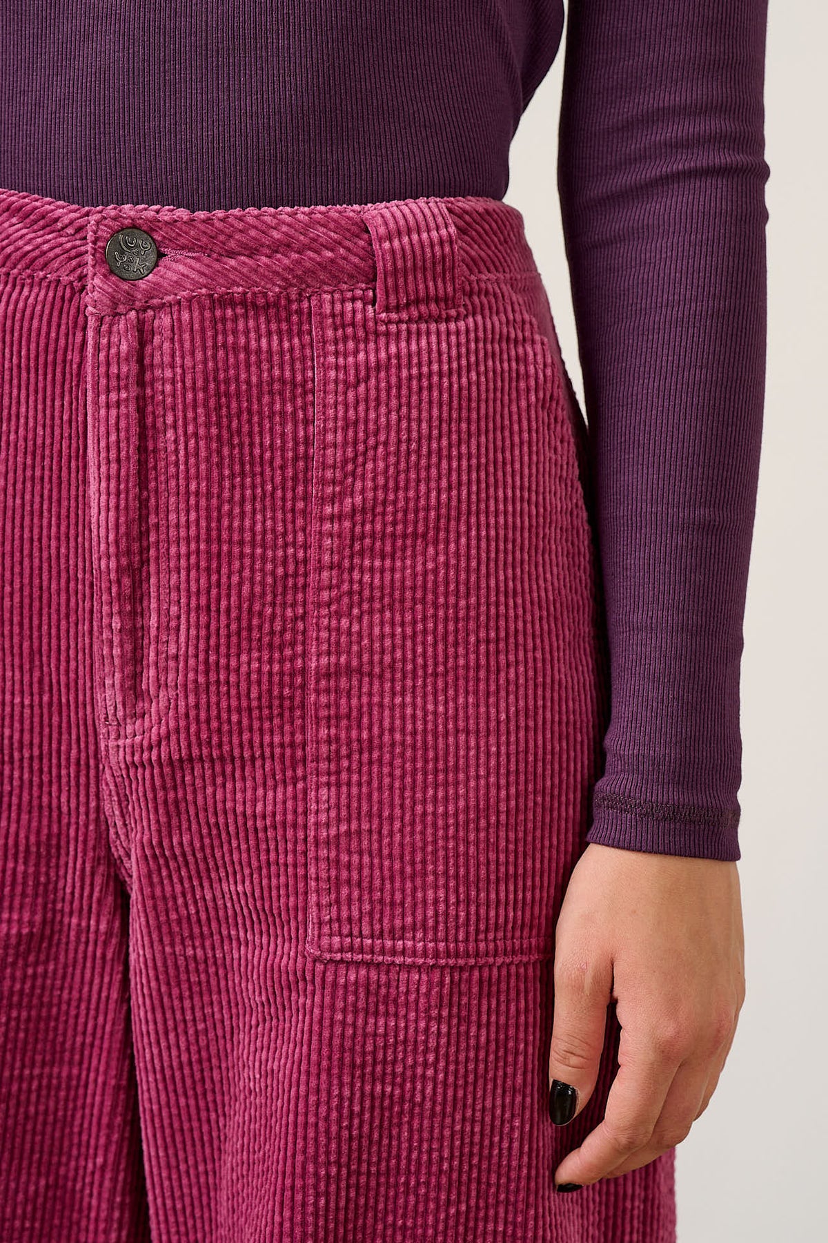 Delores - Organic Cord Wide Leg Trousers in Raspberry
