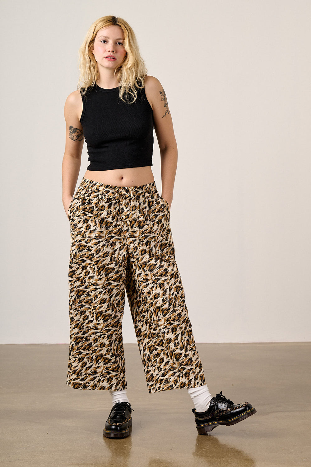 Chuck - Wide Leg Trousers Organic Cotton in Leo Swirl