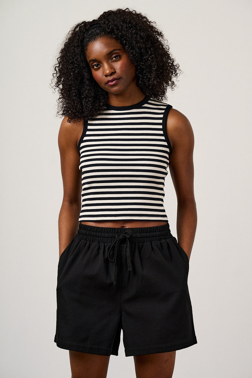 Charlie - Relaxed Shorts Organic Cotton in Black