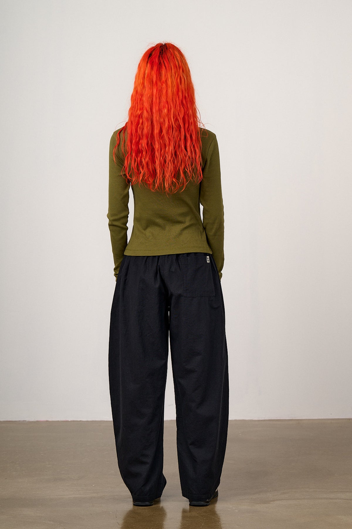 Freddie - Barrel Leg Trousers Organic Cotton in Black