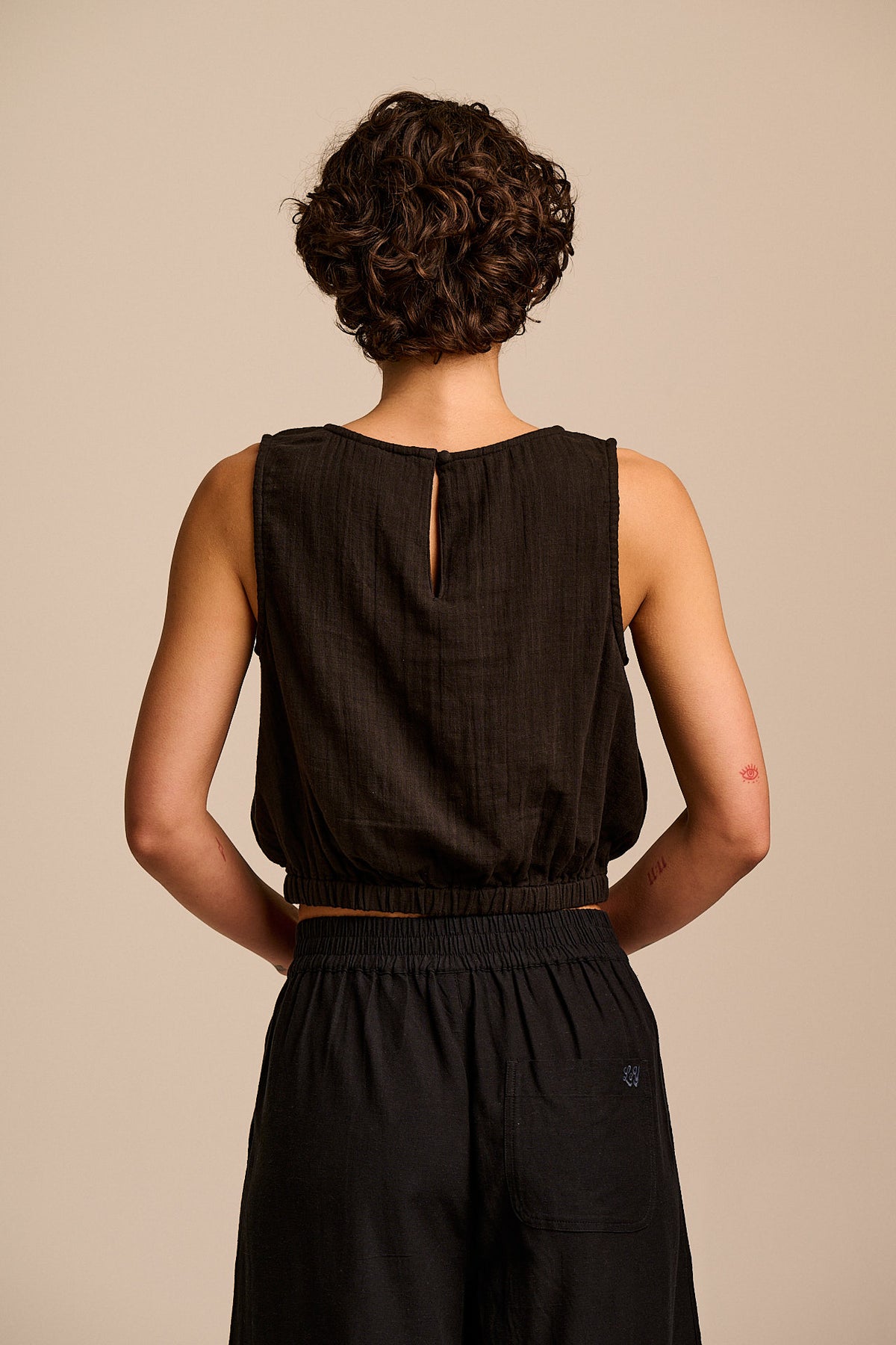 Lumi - Cropped Top Organic Cotton in Black