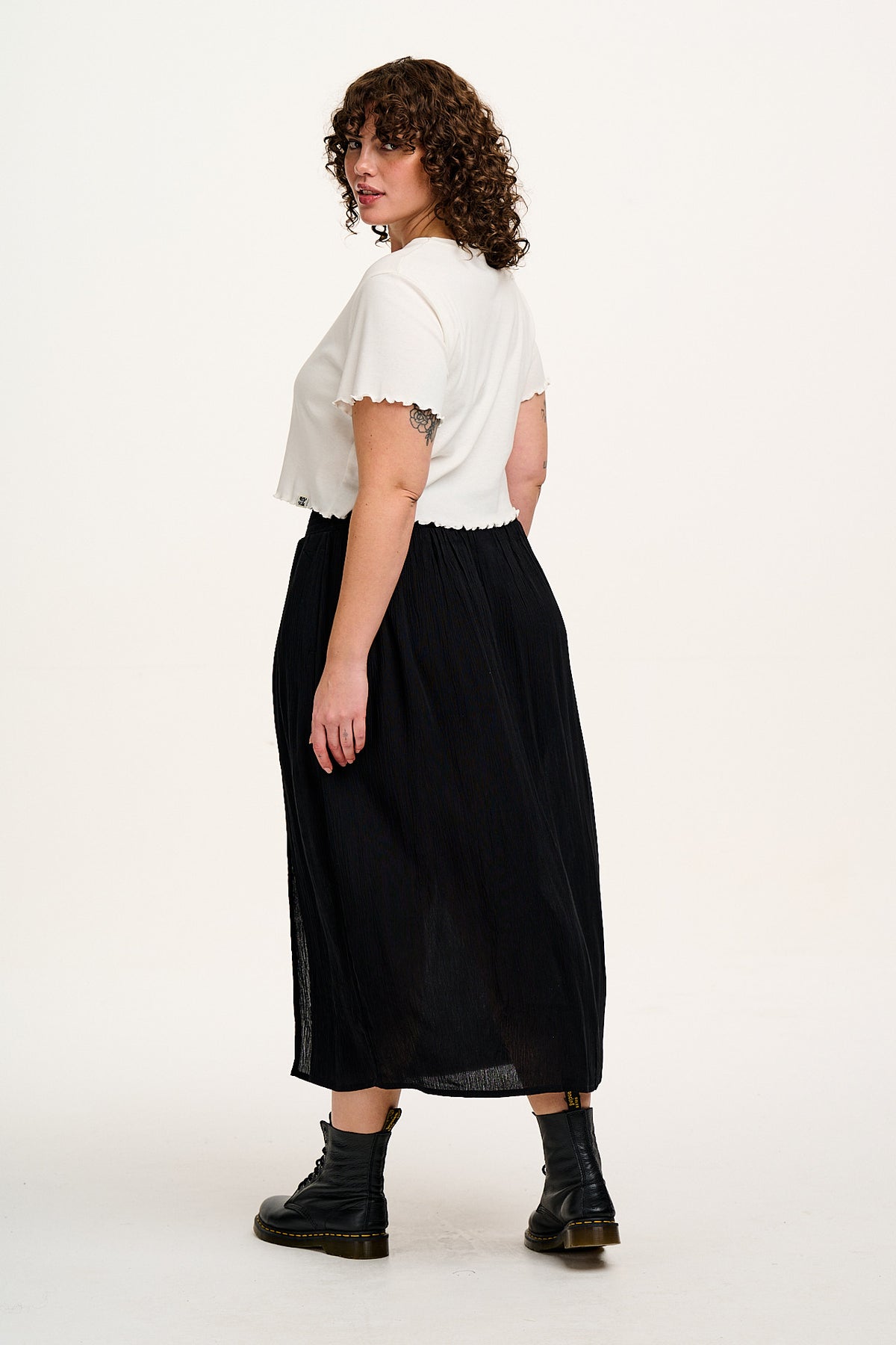 Poppy - Elasticated Waist Midi Skirt ECOVERO Viscose in Black
