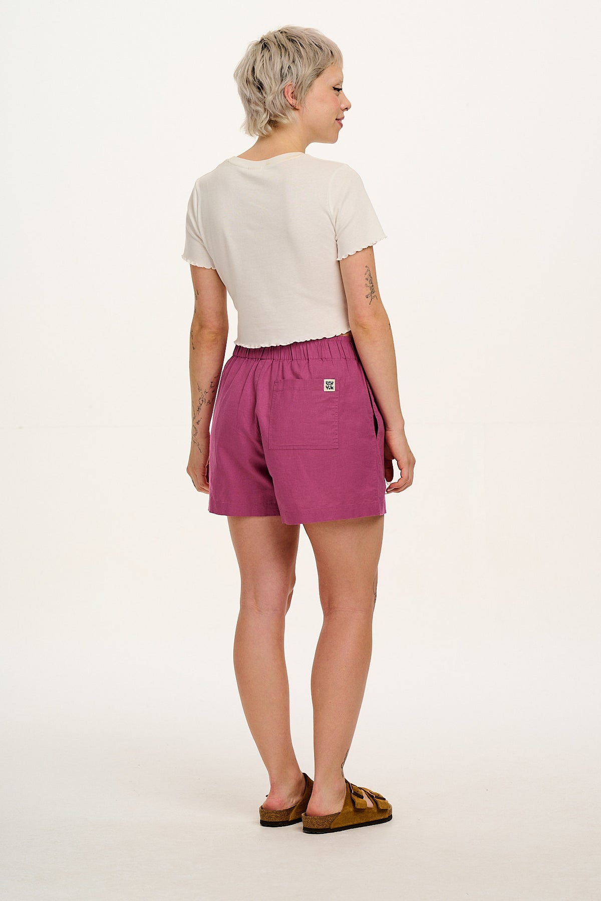 Jessie - Mid-Thigh Shorts Organic Cotton in Dahlia Pink