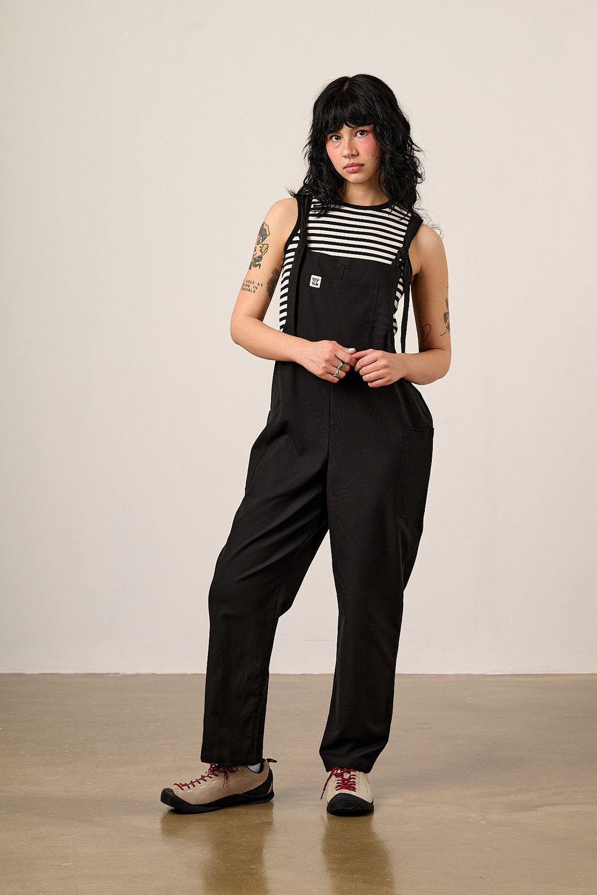 Una - Cropped Straight Leg Dungarees Organic Cotton in Black