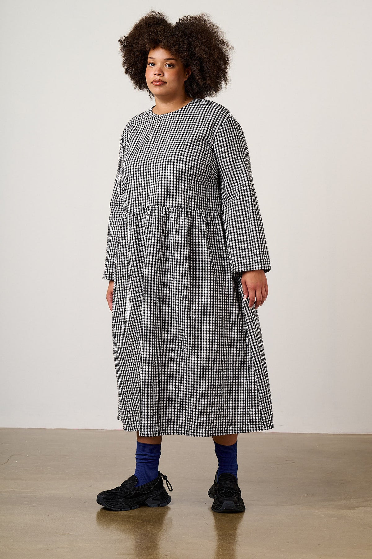 Micah - Long Sleeve Midi Dress Organic Cotton Seersucker in Black & White Gingham