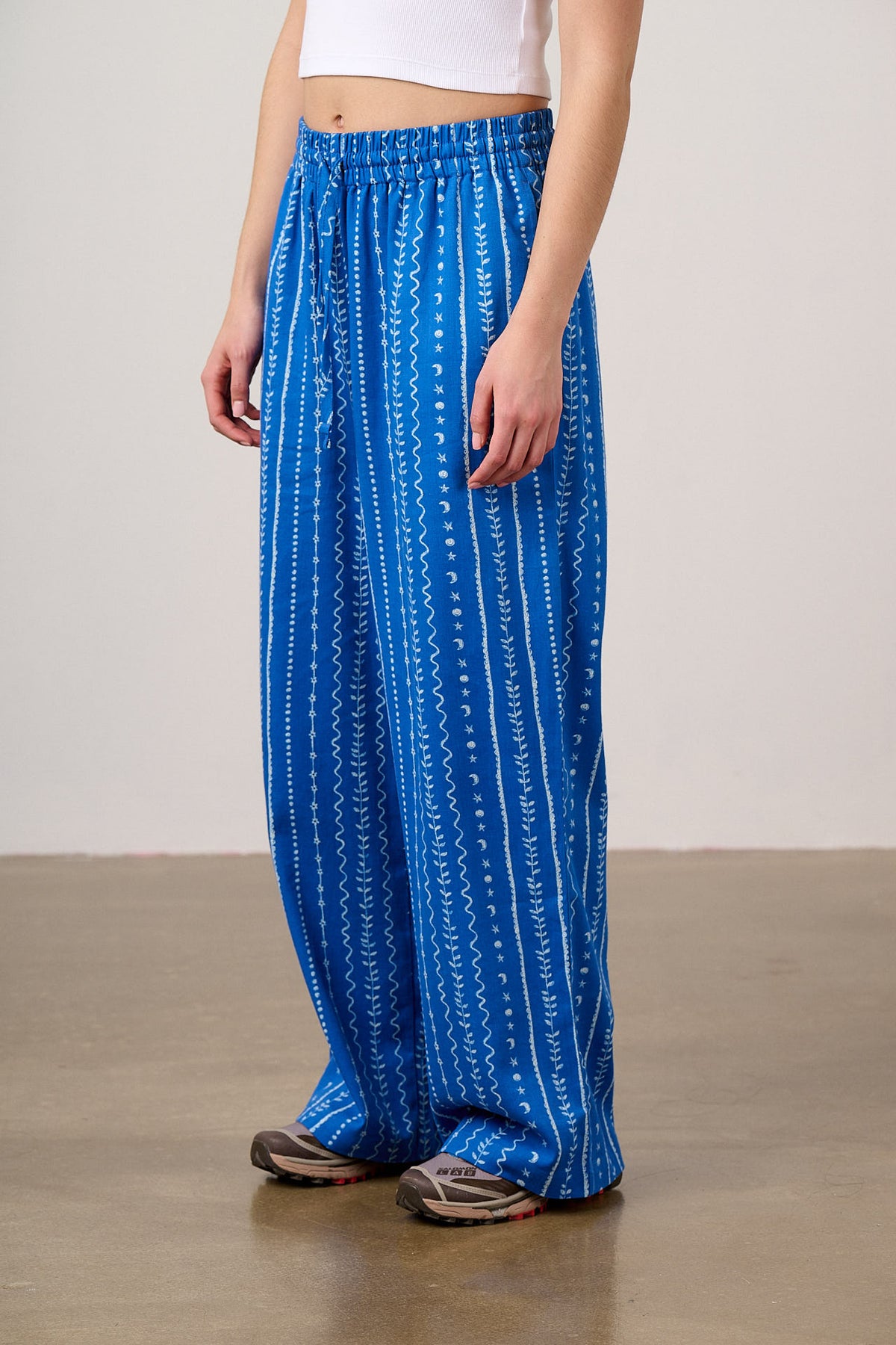Norris - Wide Leg Trousers - Organic Cotton in Blue & White Folk Stripe