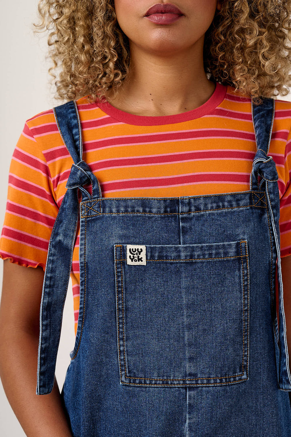 Original - Dungaree Shorts Organic Cotton in Mid Wash Blue