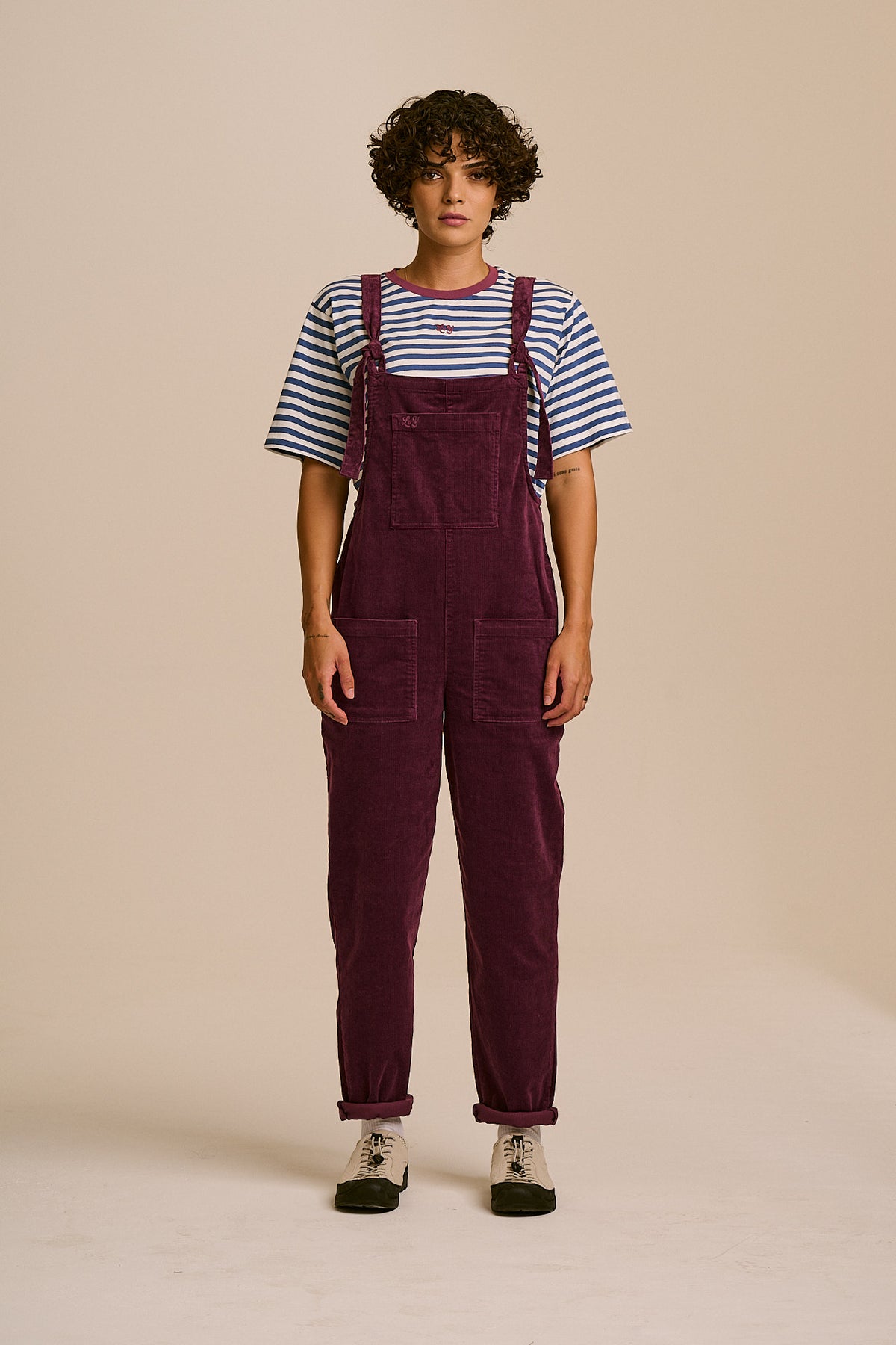 Original - Straight Leg Dungarees Organic Cotton Corduroy in Grape Wine
