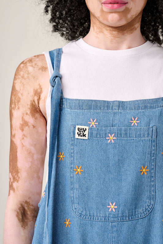 IMPERFECT Original Shorts - Cotton Dungarees Shorts in Light Blue with Floral Embroidery