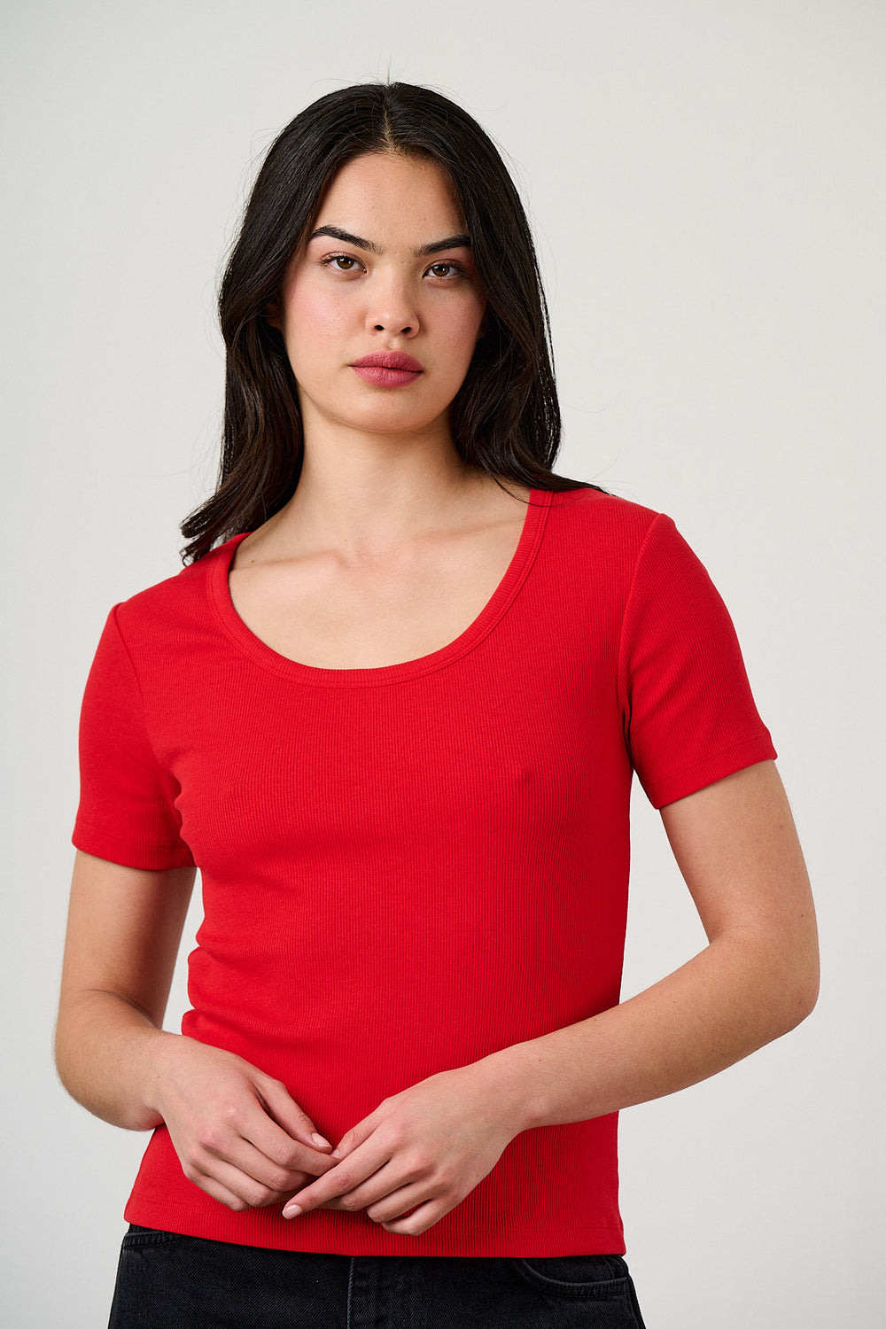 Vita - Scoop Neck T-Shirt Organic Cotton in Red