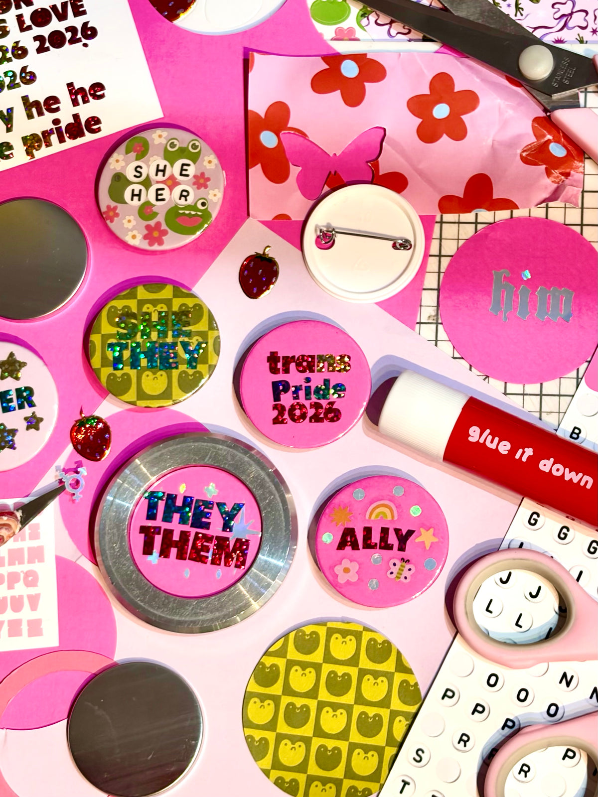 🏳️‍⚧️ Lucy & Yak Brighton X Mimo - Trans Pride Badge Making 🏳️‍⚧️