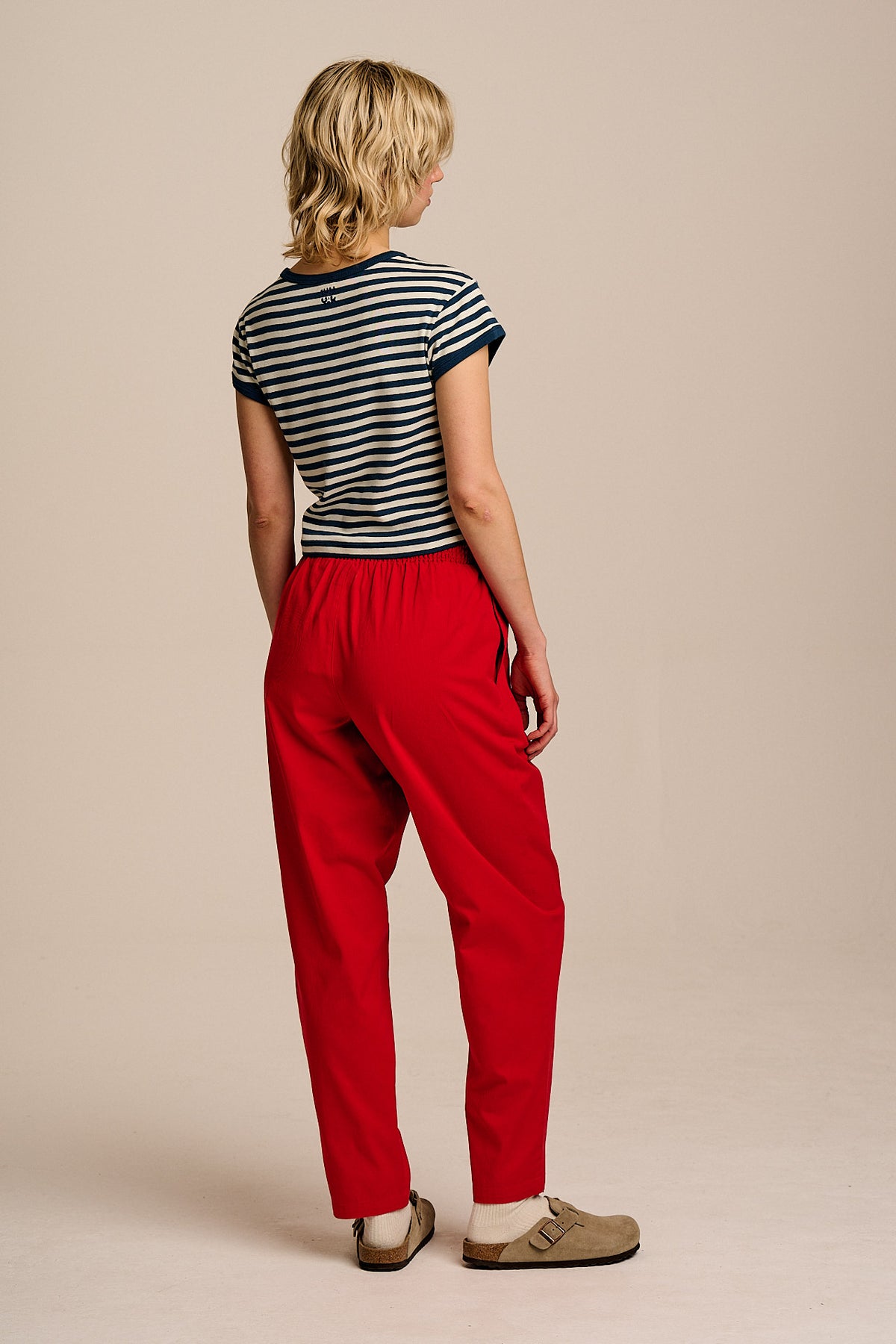 Alexa - Tapered Leg Trousers Organic Cotton in True Red