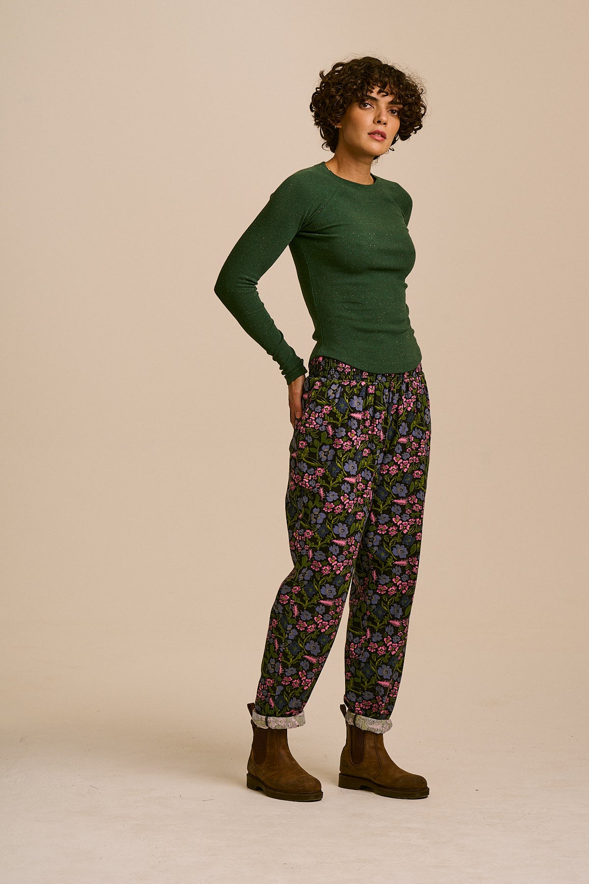 Alexa - Tapered Leg Trousers Organic Cotton in Grunge Ditsy Floral