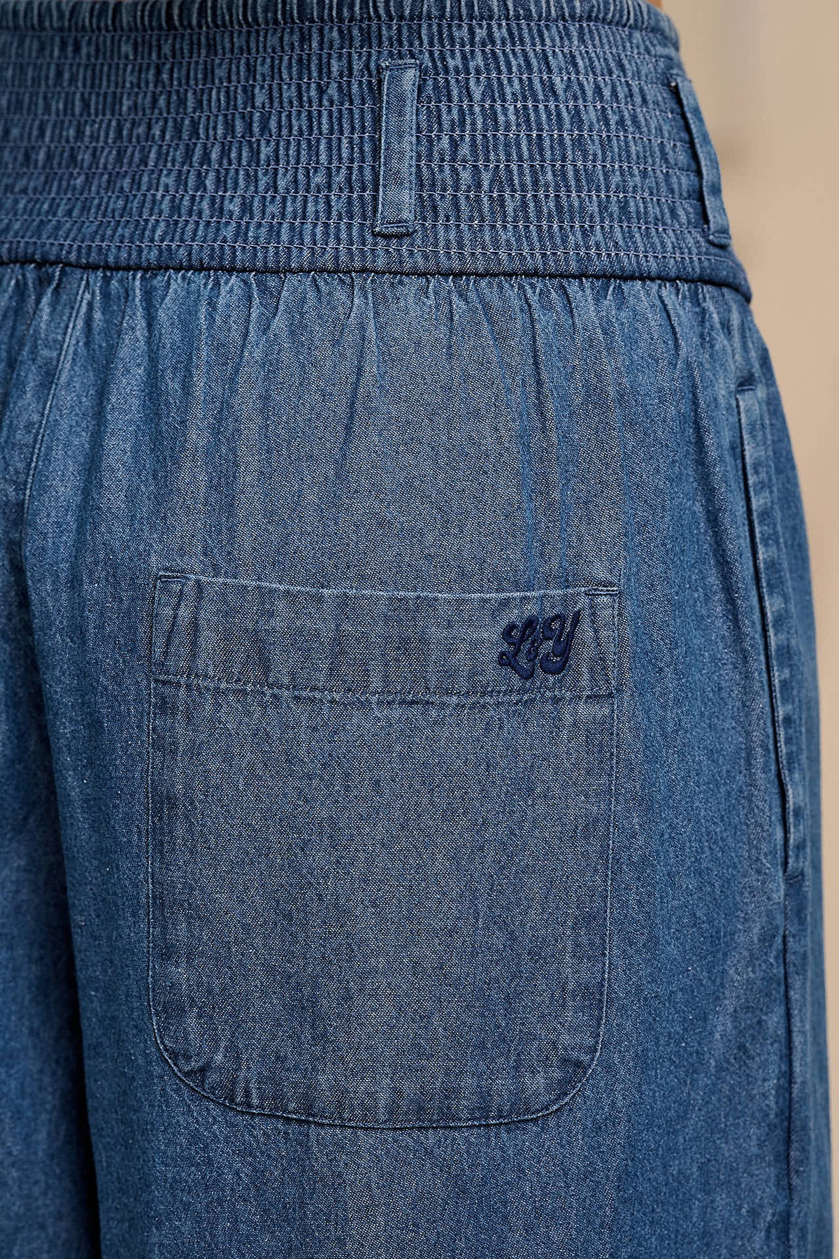 Alex - Wide Leg Trousers - Organic Cotton in Mid Wash Blue