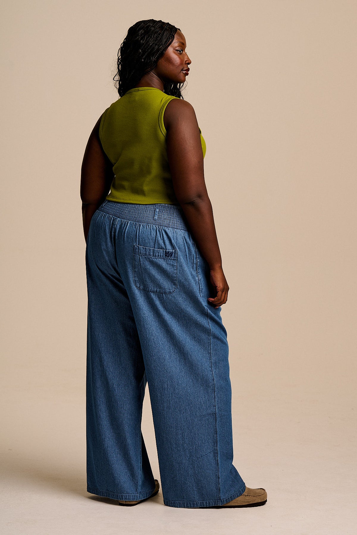 Alex - Wide Leg Trousers - Organic Cotton in Mid Wash Blue