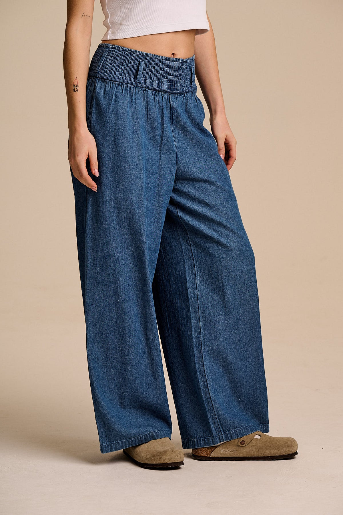 Alex - Wide Leg Trousers - Organic Cotton in Mid Wash Blue