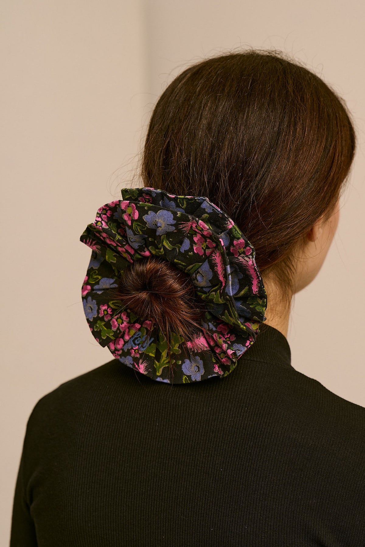 Anya - Double Layer Scrunchie Organic Cotton Twill in Grunge Ditsy Floral