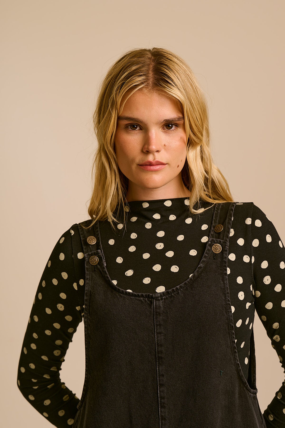 Ara - Barrel Leg Dungarees Organic Cotton Denim in Washed Black