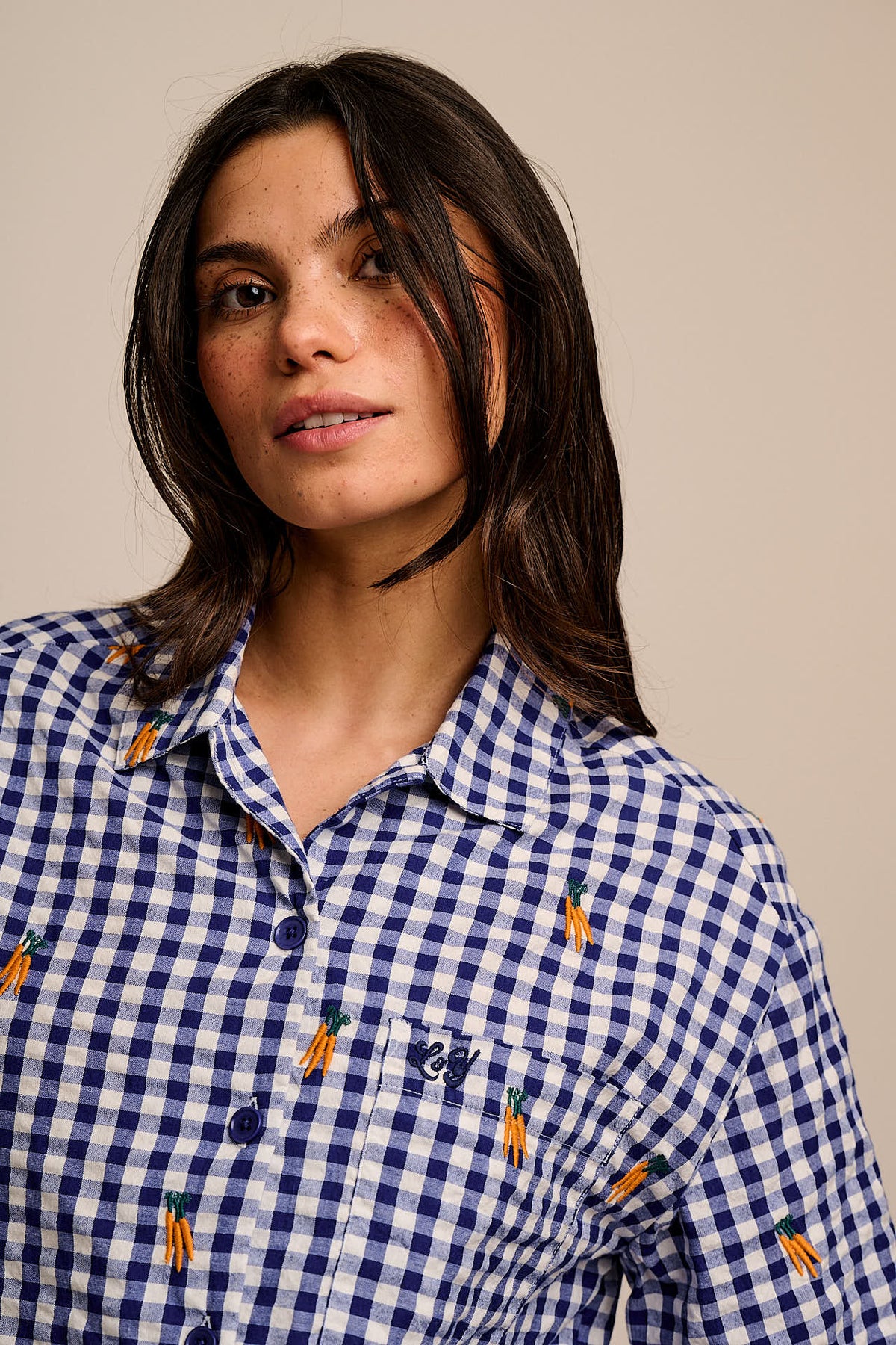 Archer - Cotton Shirt in Gingham with Carrot Embroidery
