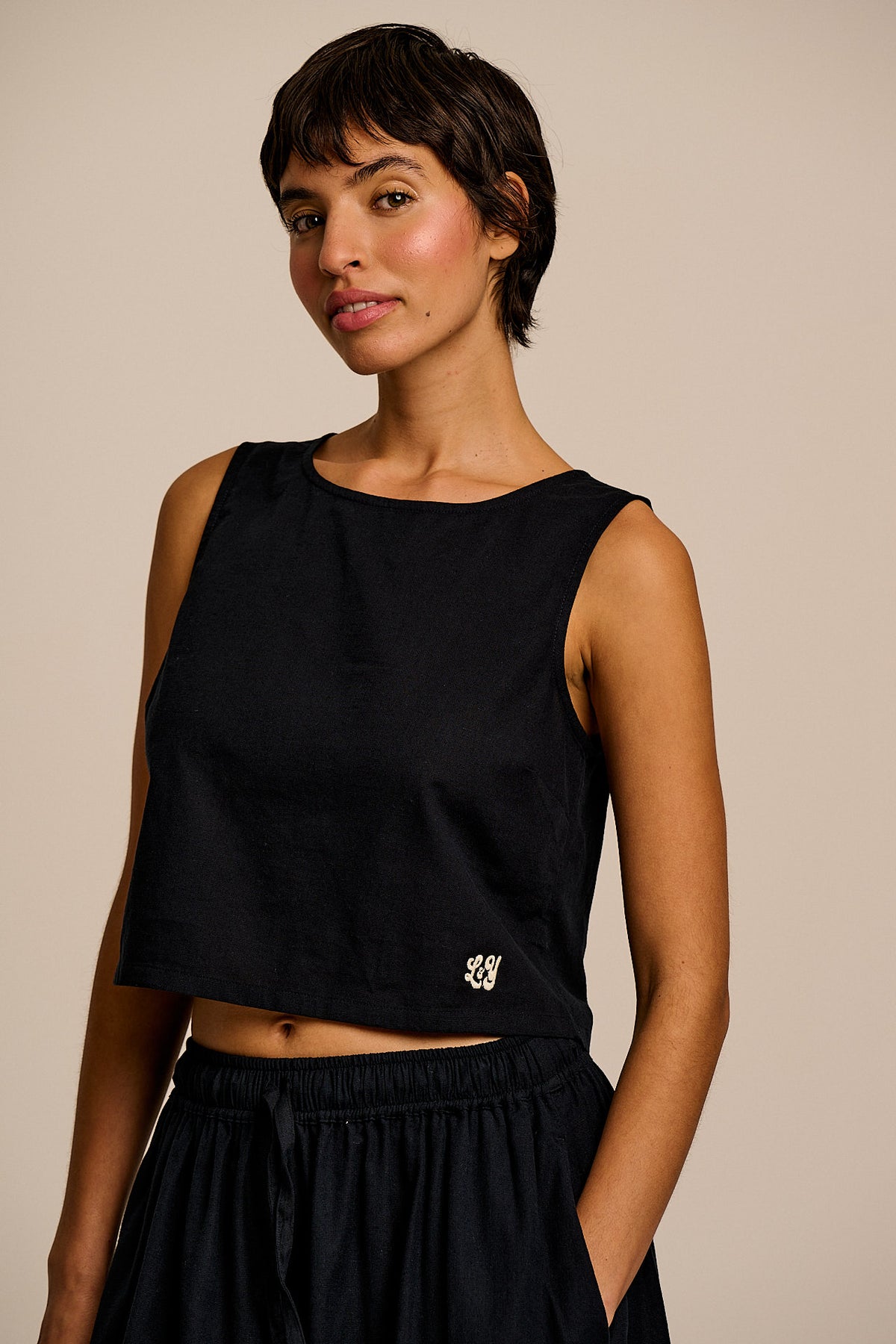 Arden - Cotton & Linen Shell Top in Black