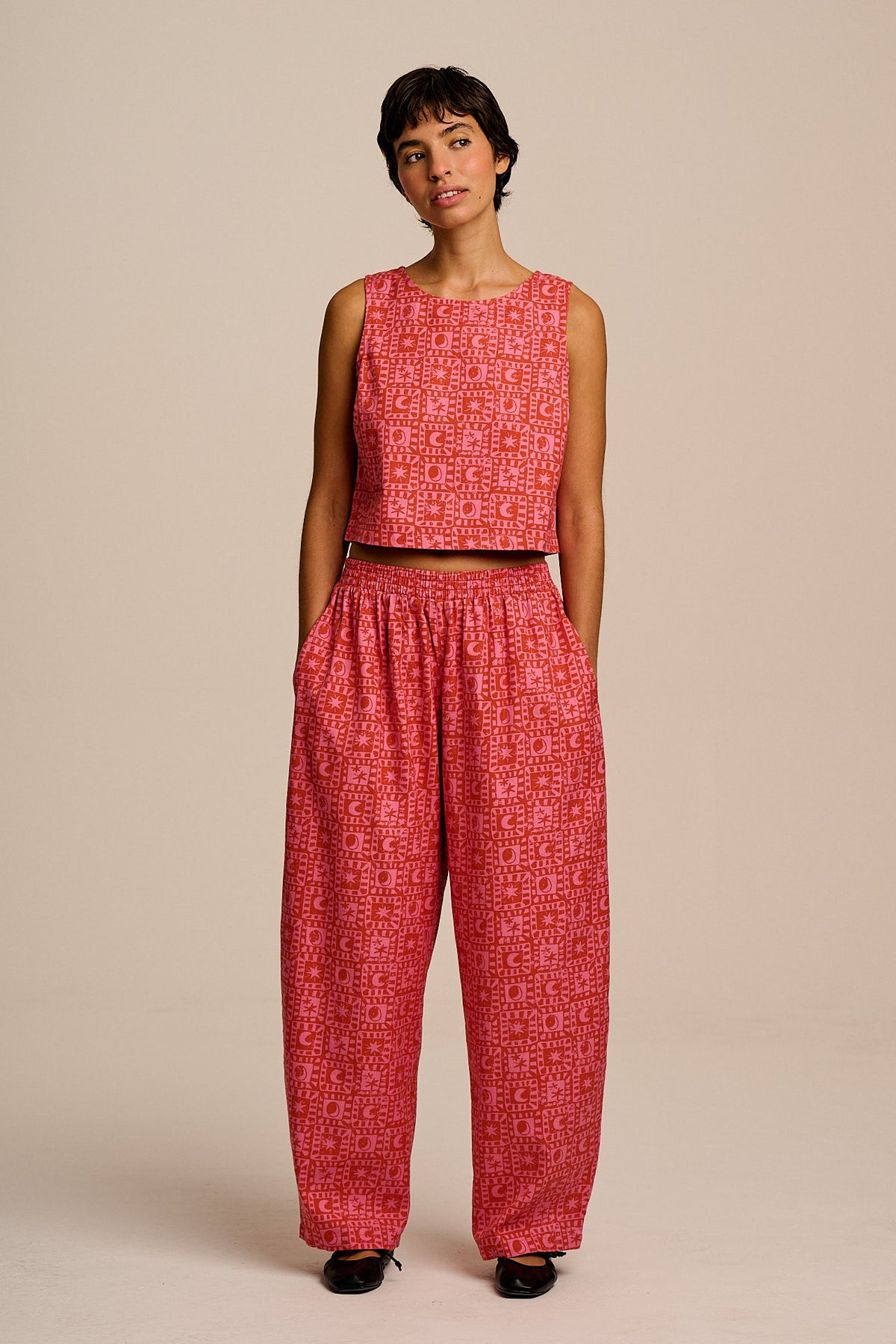 Freddie - Barrel Leg Trousers Organic Cotton in Pink & Red Lunar Checkerboard