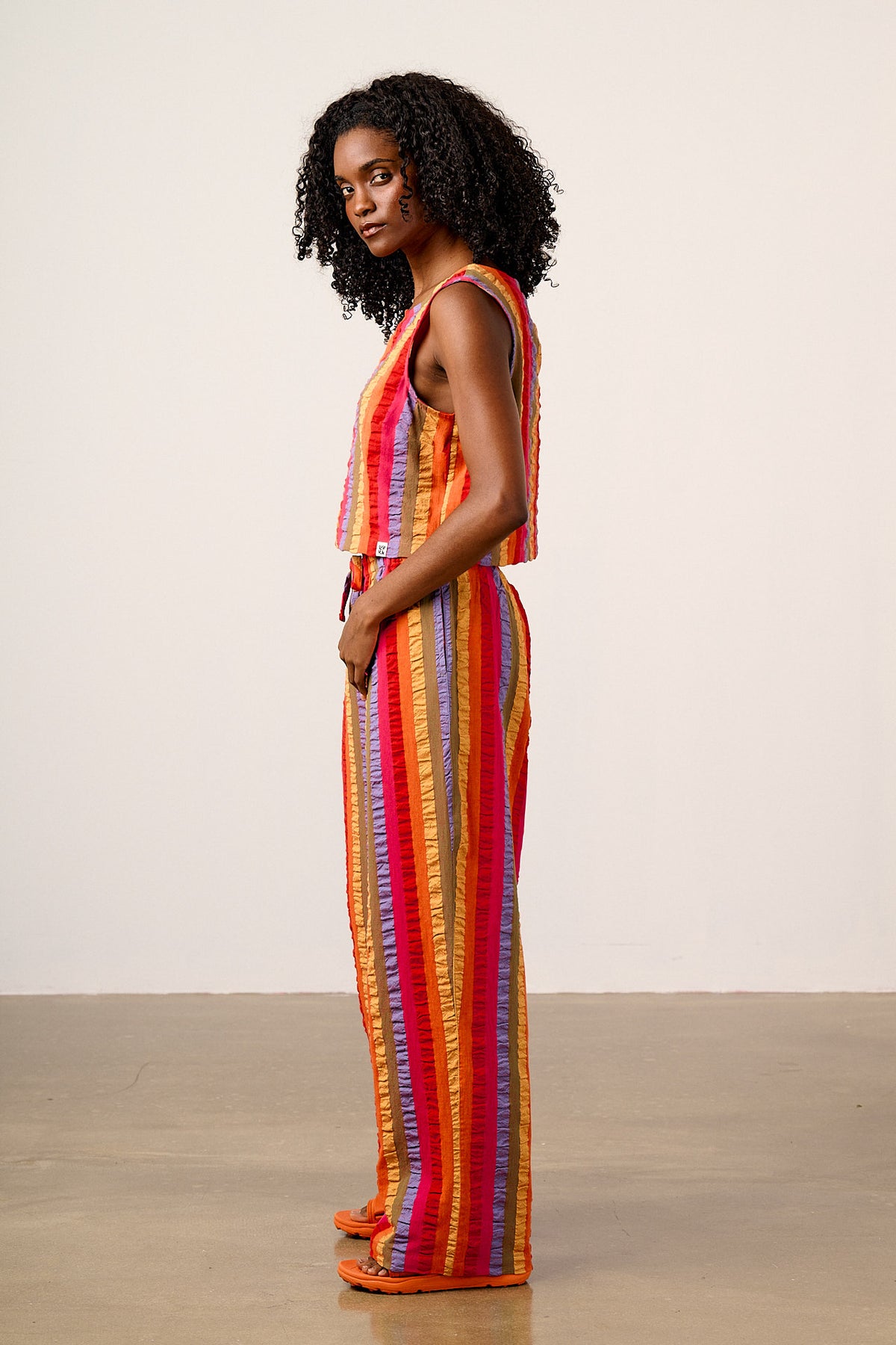 Norris - Wide Leg Trousers Organic Cotton Seersucker in Wide Rainbow Stripe