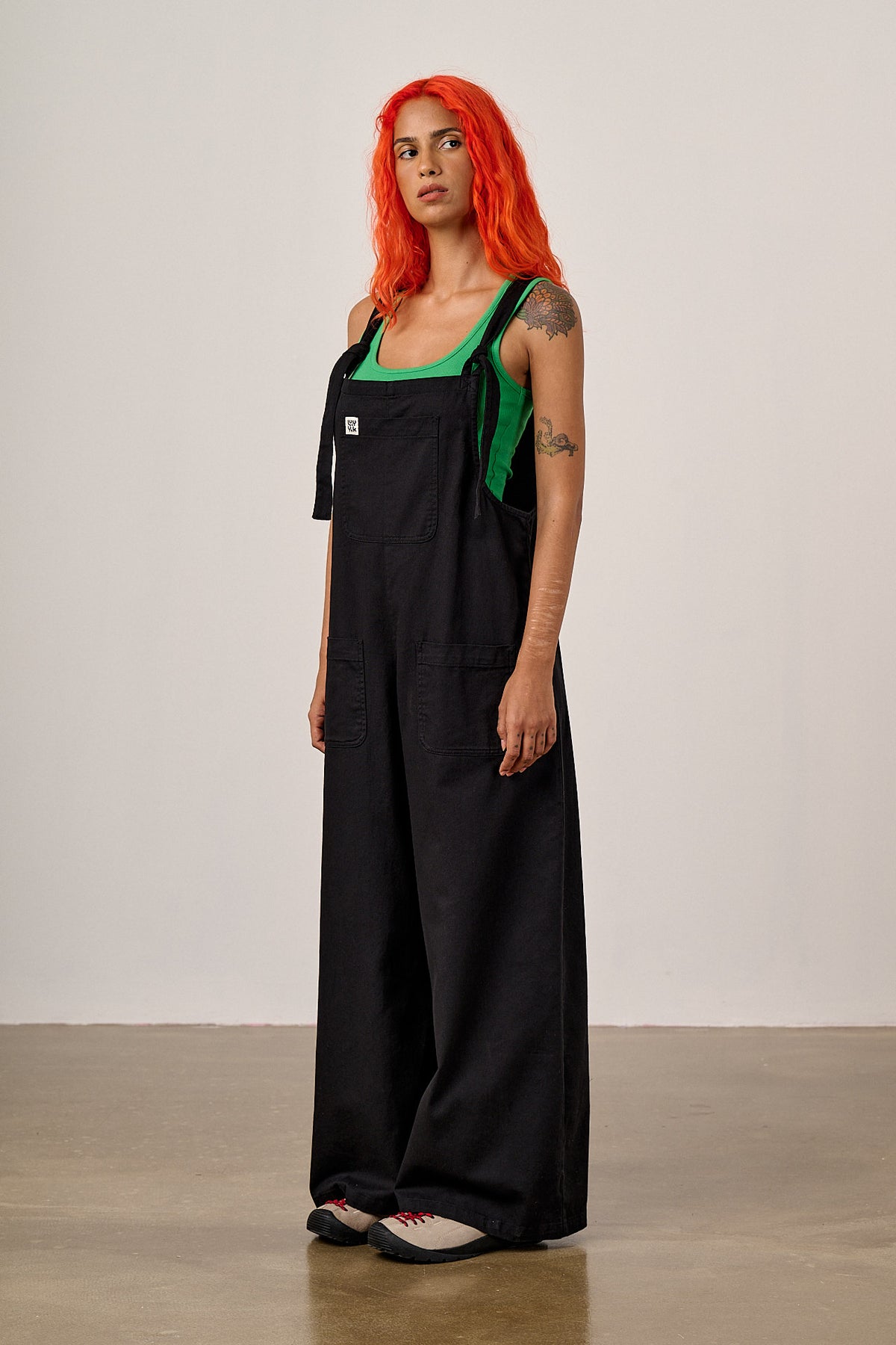 Arlo - Wide Leg Dungarees Organic Cotton in Black
