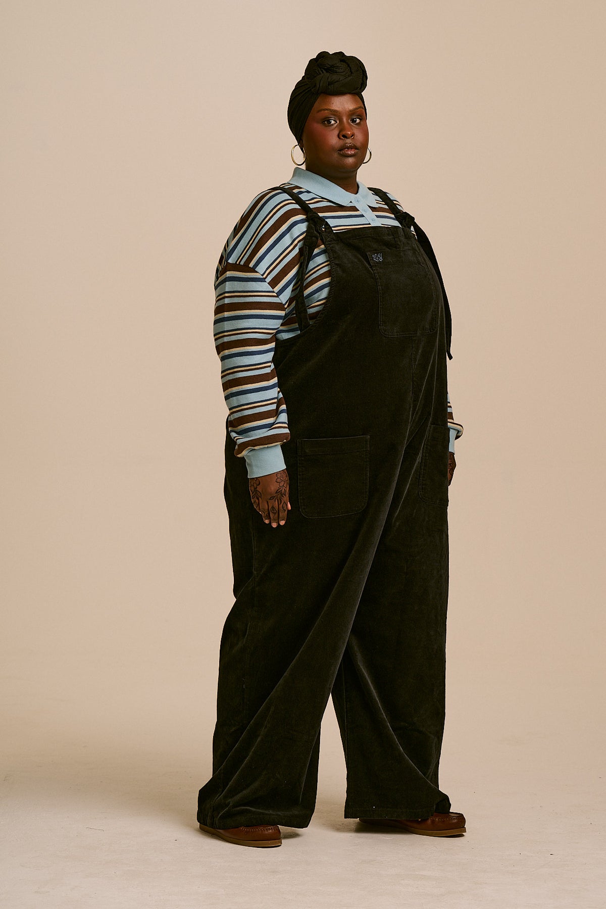 Arlo - Wide Leg Dungarees Organic Cotton Corduroy in Black