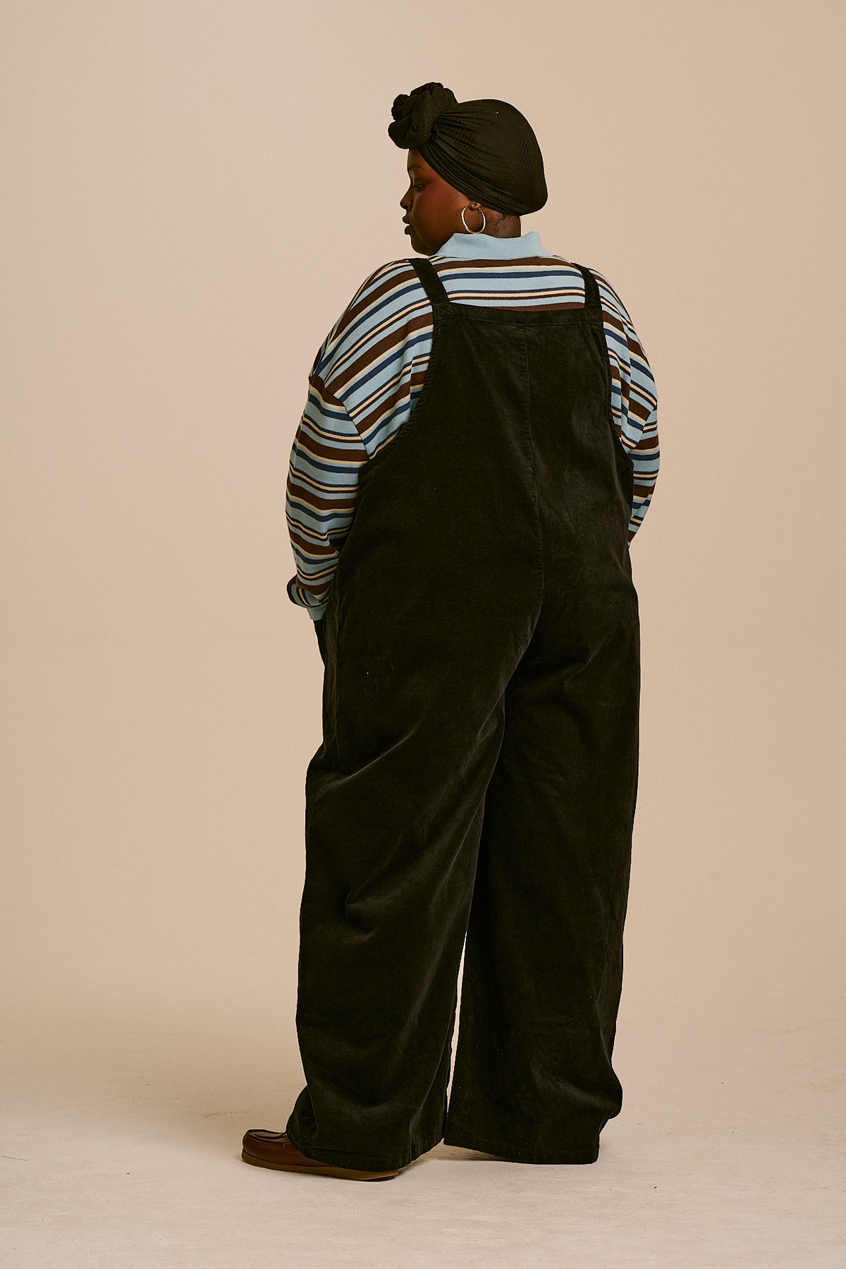 Arlo - Wide Leg Dungarees Organic Cotton Corduroy in Black