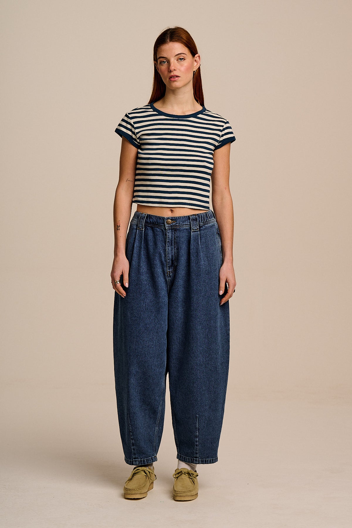Ashby - Denim Barrel Leg Jeans in Mid Wash