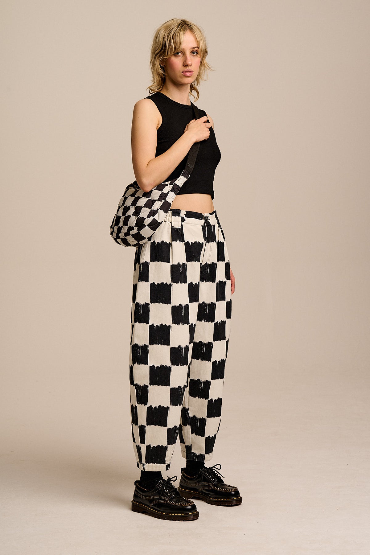 Ashby - Barrel Leg Trousers Organic Cotton in Black & Ecru Blurred Checkerboard