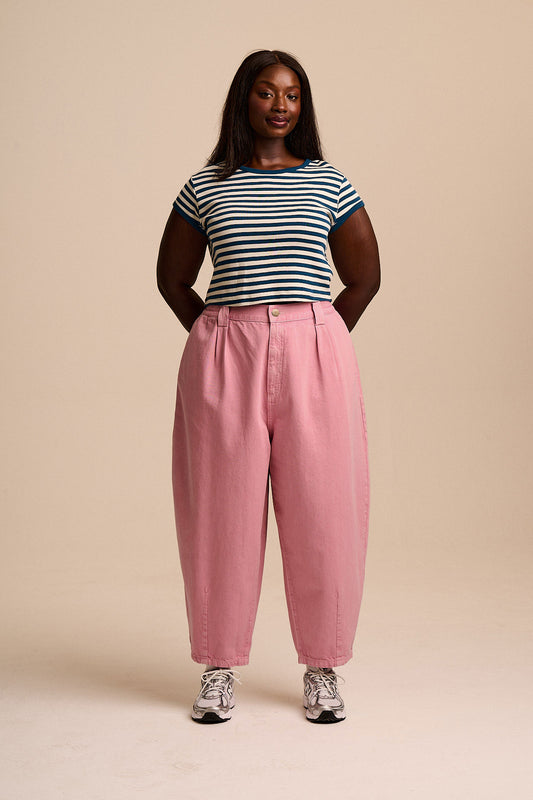 Ashby - Barrel Leg Trousers Organic Cotton Denim in Washed Pink
