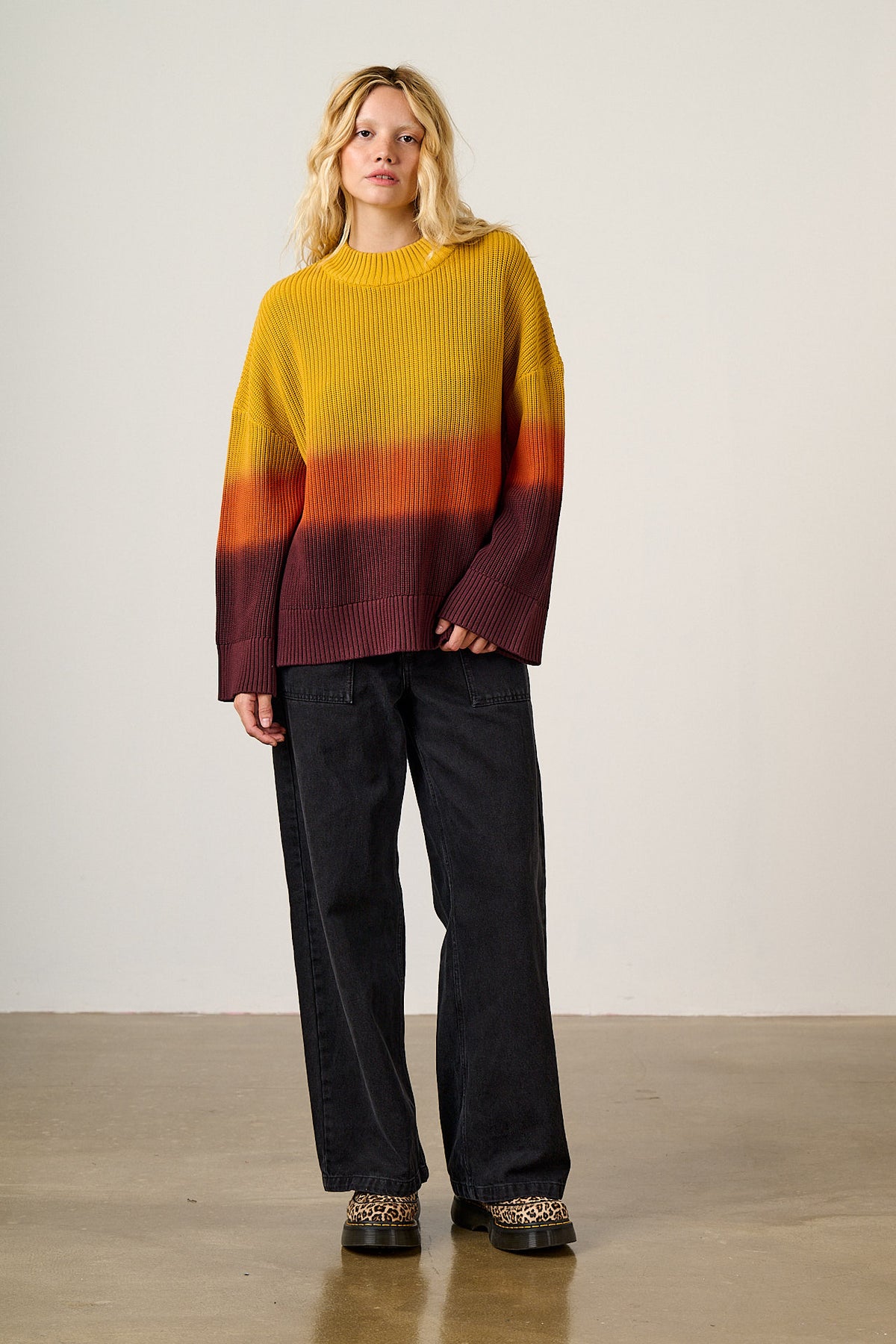 Amari - Oversized Jumper Organic Cotton Knit in Orange Ombre