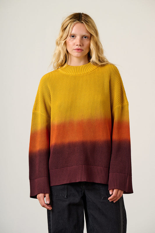 Amari - Oversized Jumper Organic Cotton Knit in Orange Ombre