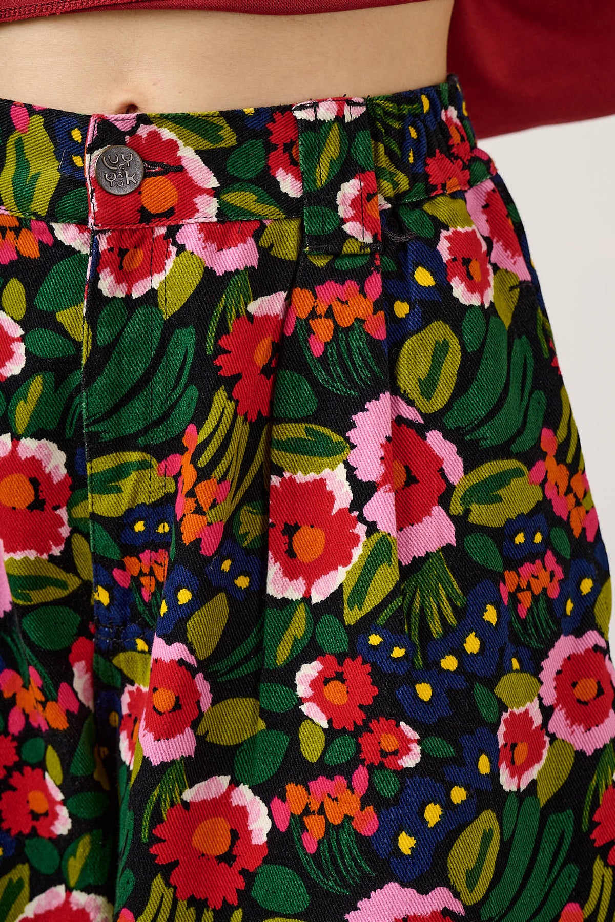Ashby - Barrel Leg Trousers Organic Cotton in Black Marie Print