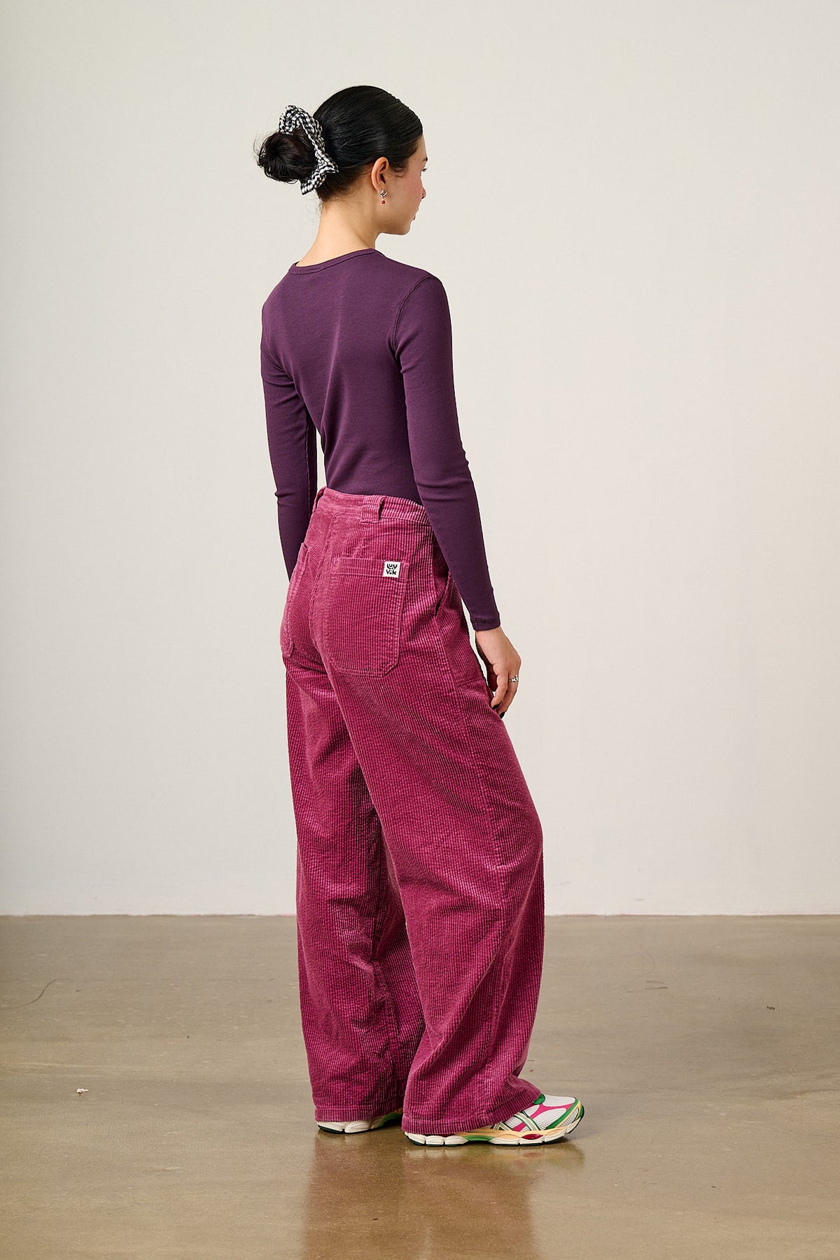 Delores - Organic Cord Wide Leg Trousers in Raspberry