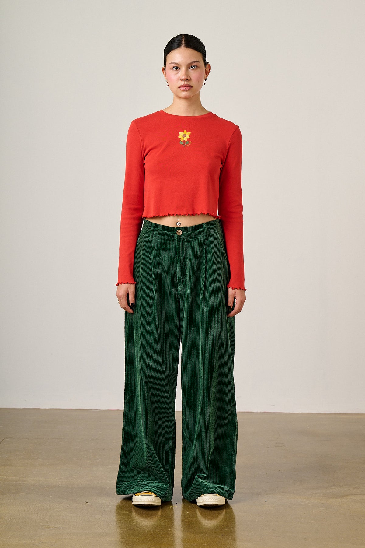 Hansel - Long Sleeve Top Organic Cotton in Red with Sunflower