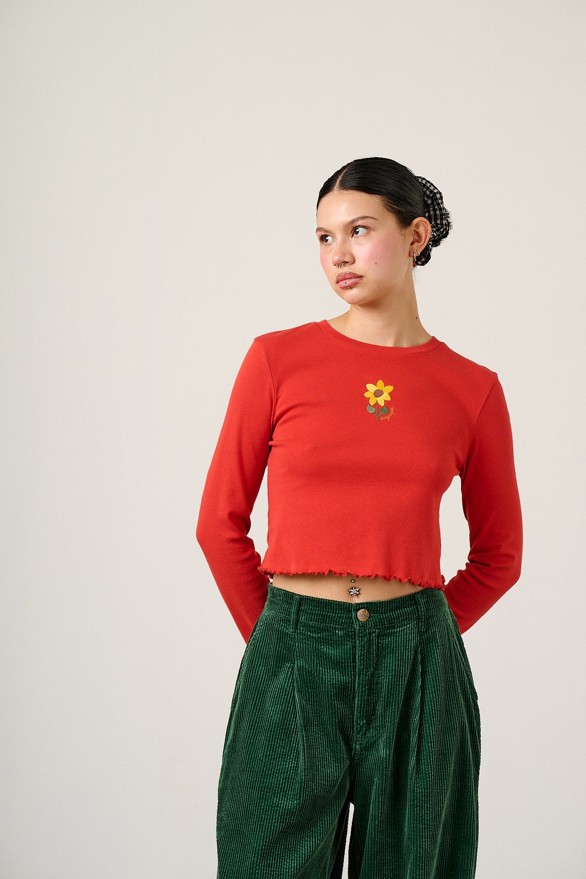 Hansel - Long Sleeve Top Organic Cotton in Red with Sunflower