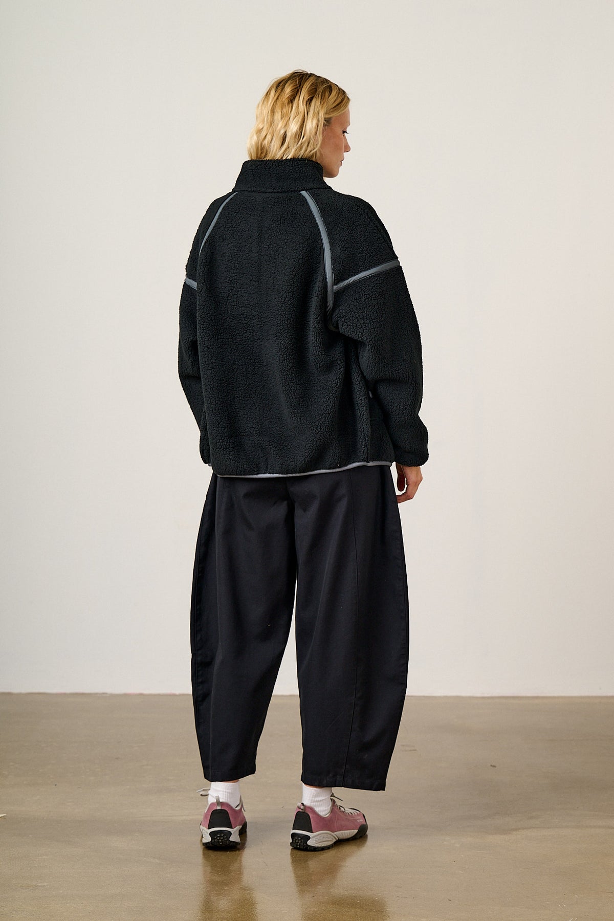 Hayes - Borg Zip Through Fleece in Black