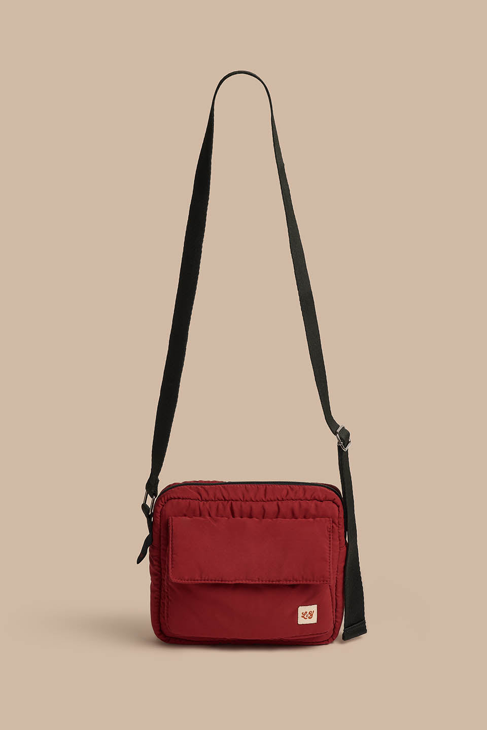 Maddox - Crossbody Bag Recycled Polyester in Maroon