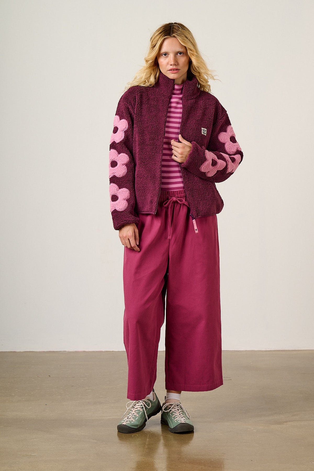 Margot - Borg Fleece Recycled Polyester in Pink and Burgundy with Flower