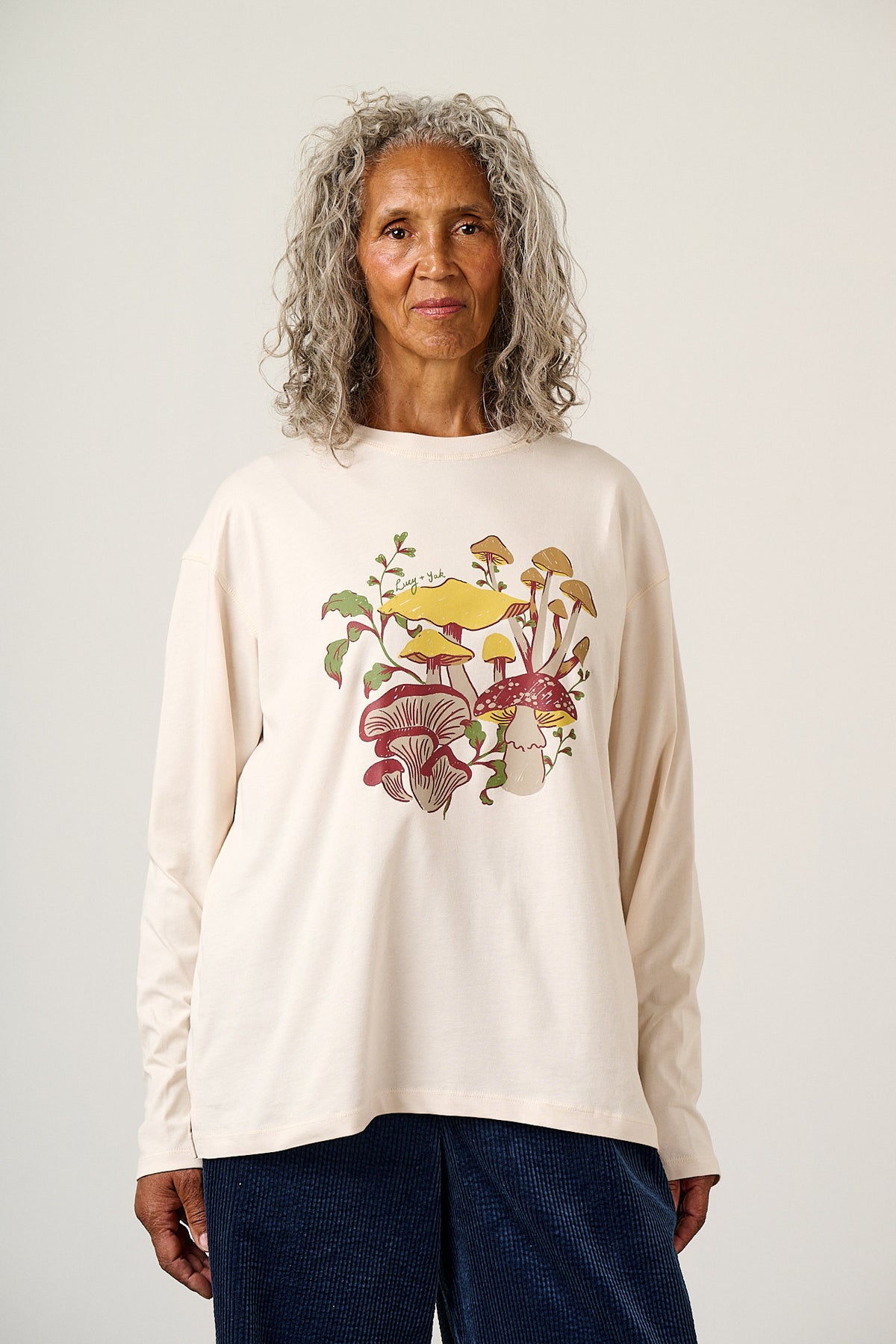 Murat - Long Sleeve T-Shirt Organic Cotton in Mushroom Print