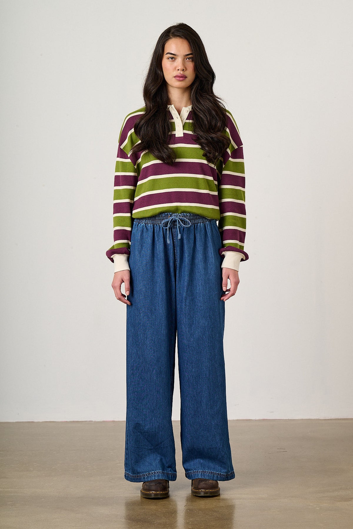Norris - Wide Leg Jeans Organic Cotton Denim in Mid Wash Blue