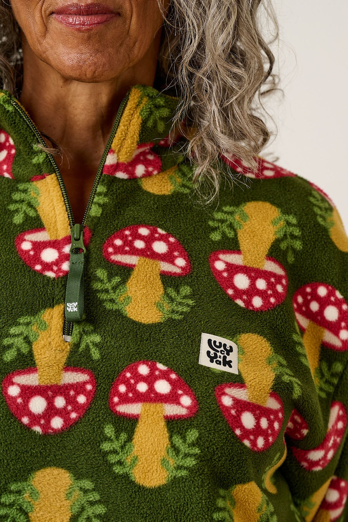 Stevie - Recycled Polyester Fleece in Mushroom