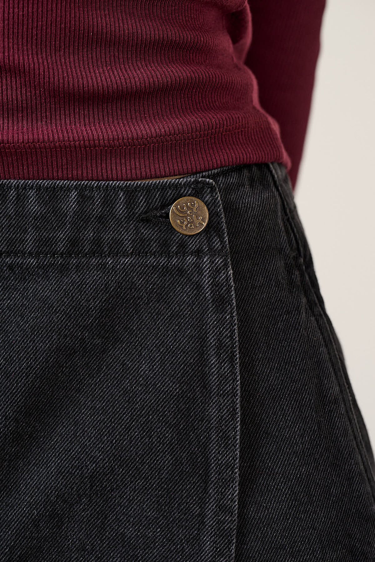Veeda - Skort Organic Cotton Denim in Black Wash