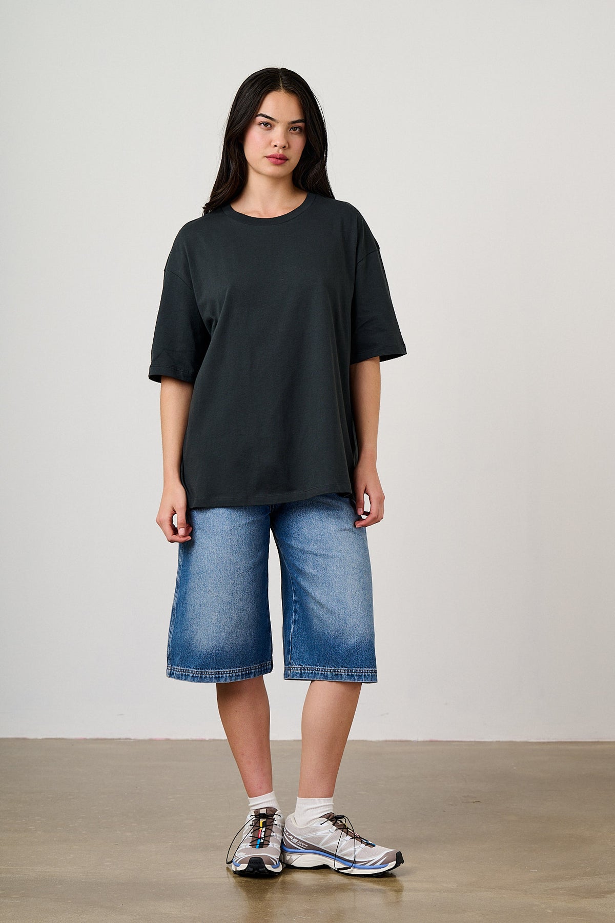 Benny - Oversized T-Shirt - Organic Cotton in Black