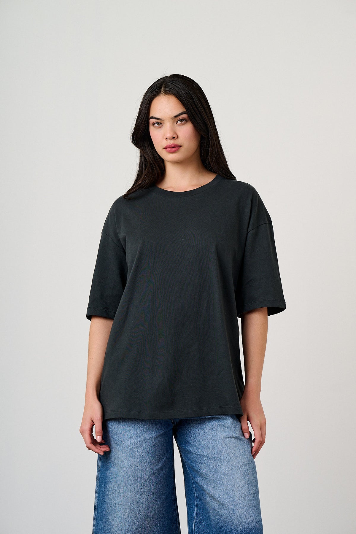 Benny - Oversized T-Shirt - Organic Cotton in Black