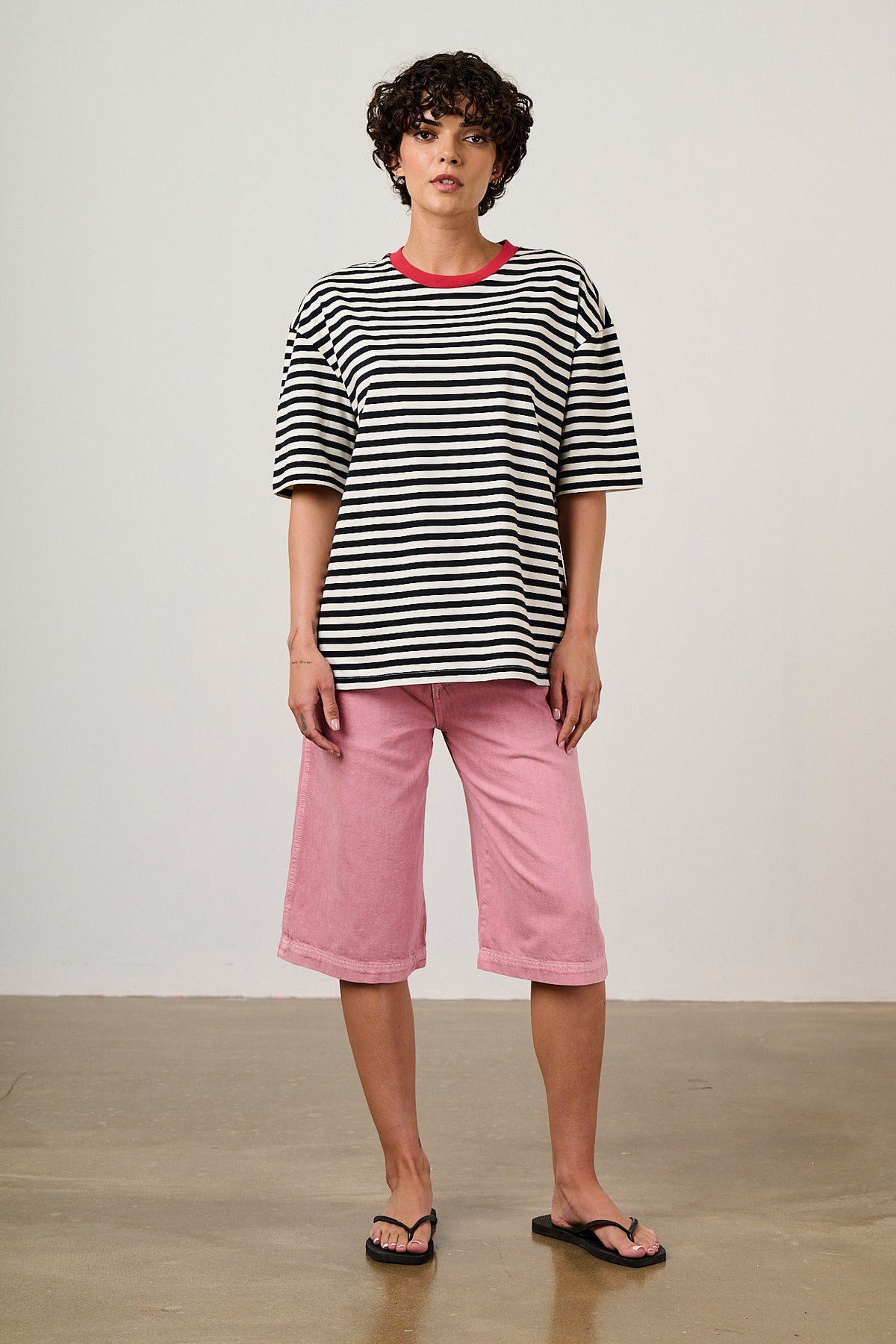 Benny - Oversized T-Shirt Organic Cotton in Black & White Stripe