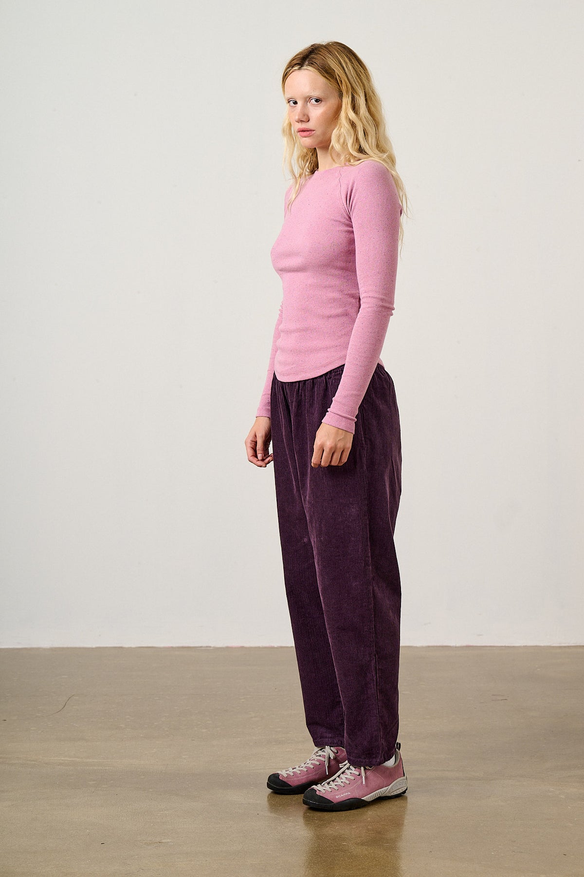 Billie - Organic Corduroy Trousers in Plum Perfect