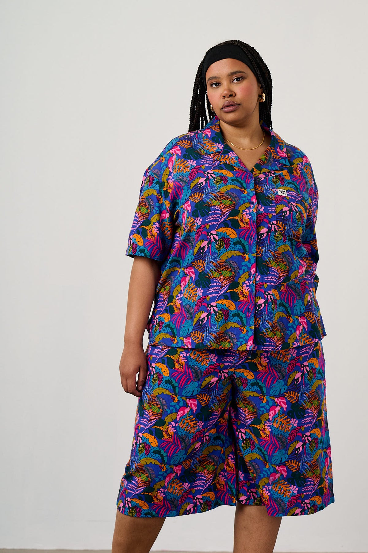 Carlos - Shorts ECOVERO Viscose Blend in Wild Expression Print